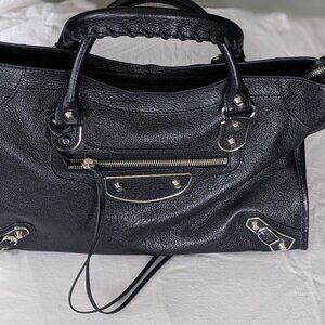 Vintage Balenciaga "Le City Bag" Gorgeous new ones are selling for $2,850